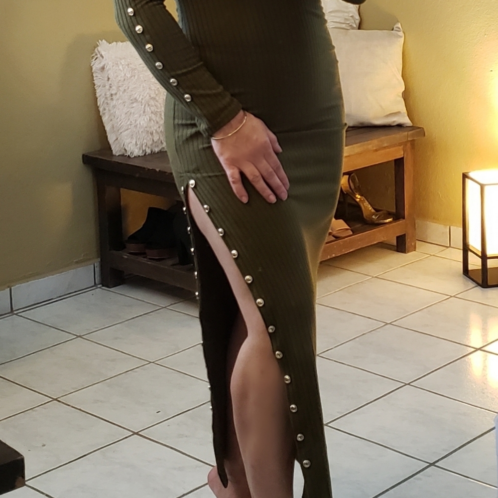 Dress - Picture 2 of 5